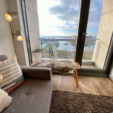 Stunning Mersey View Flat W Parking In Liverpool Exterior photo