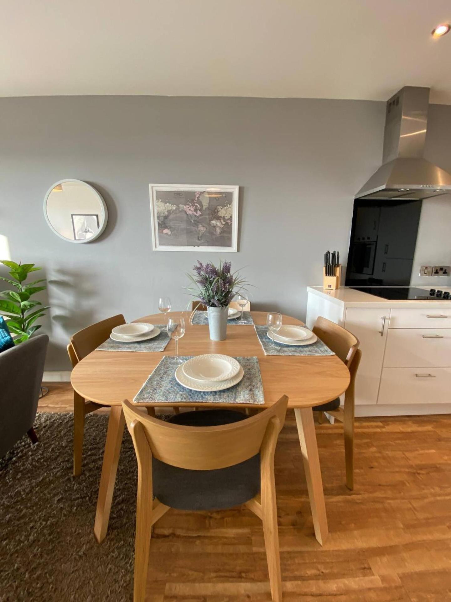 Stunning Mersey View Flat W Parking In Liverpool Exterior photo