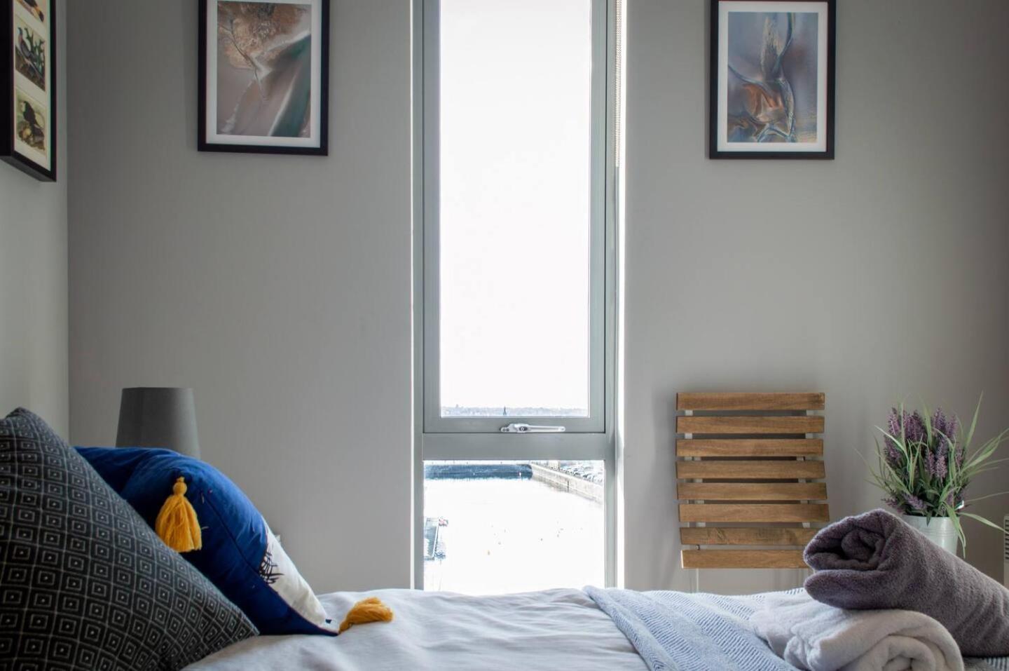 Stunning Mersey View Flat W Parking In Liverpool Exterior photo